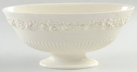 Cream Color on Cream Color (Plain Edge) Centerpiece