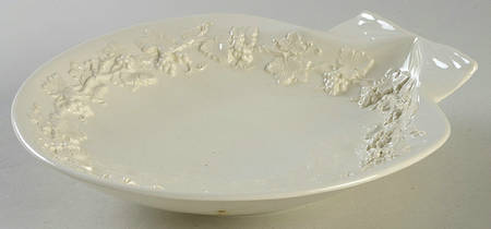 Cream Color on Cream Color (Plain Edge) Large Shell Shaped Dish