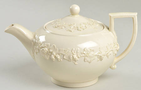 Cream Color on Cream Color (Plain Edge) Mini Teapot & Lid