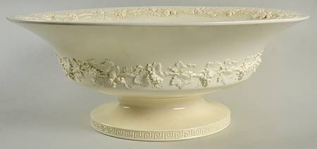 Cream Color on Cream Color (Plain Edge) Centerpiece