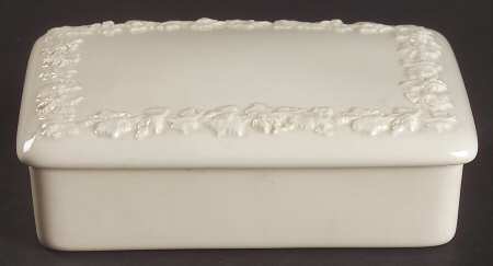 Cream Color on Cream Color (Plain Edge) Cigarette Box & Lid