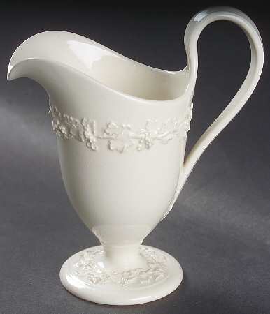 Cream Color on Cream Color (Plain Edge) Creamer