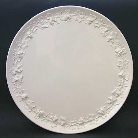 Cream Color on Cream Color (Plain Edge) Cake Plate