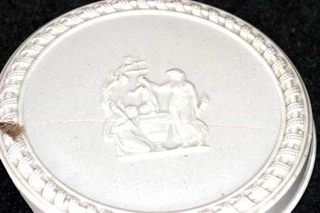 Cream Color on Cream Color (Plain Edge) Lid for Miniature Round Box