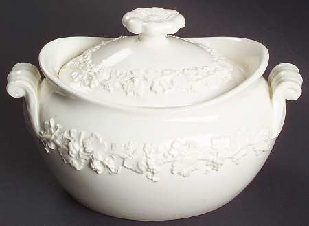 Cream Color on Cream Color (Plain Edge) Sugar Bowl & Lid