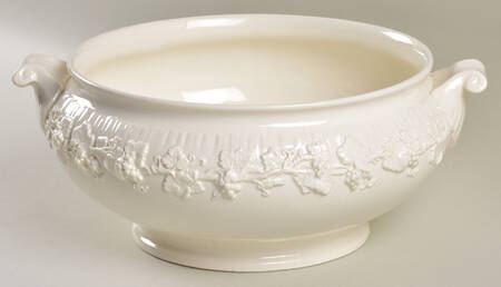 Cream Color on Cream Color (Shell Edge) Tureen No Lid