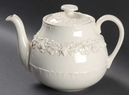 Cream Color on Cream Color (Shell Edge) Teapot & Lid