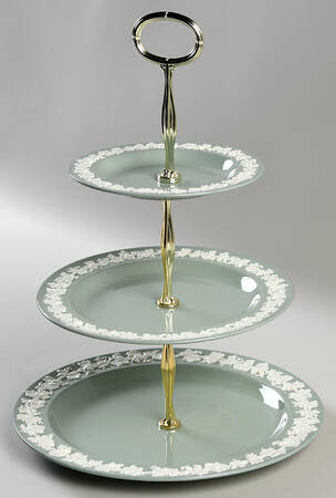 Cream Color on Celadon (Plain) 13 7/8"-14 1/4" 3-Tiered Serving Tray(DP,SP,BB) HC