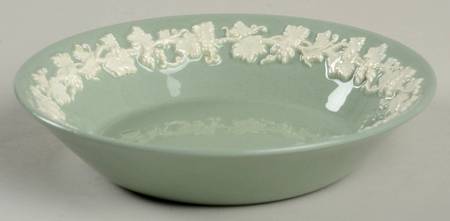 Cream Color on Celadon (Plain) Fruit/Dessert (Sauce) Bowl