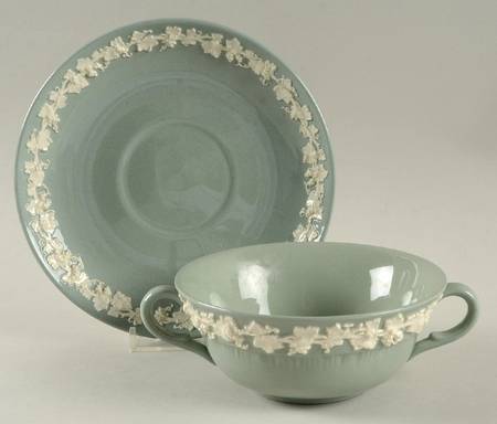 Cream Color on Celadon (Shell Edge) Flat Cream Soup Bowl & Saucer Set