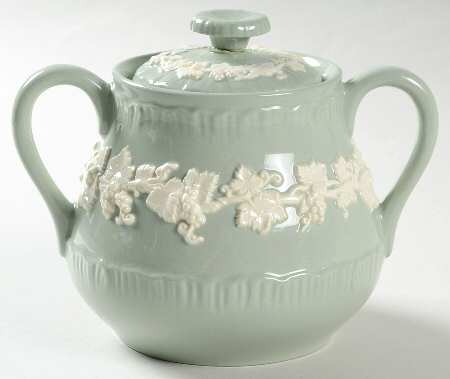Cream Color on Celadon (Shell Edge) Sugar Bowl & Lid