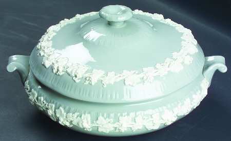 Cream Color on Grey (Shell Edge) Round Covered Vegetable