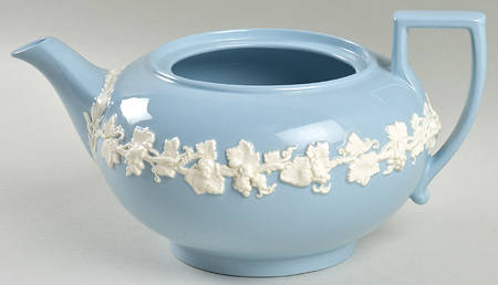 Cream Color on Lavender (Plain) Teapot No Lid