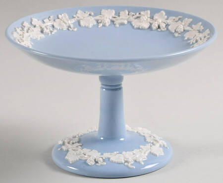 Cream Color on Lavender (Plain) Round Compote (Height X Width)
