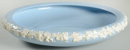 Cream Color on Lavender (Plain) 10" Gardenia Bowl