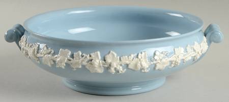 Cream Color on Lavender (Plain) Round Vegetable No Lid