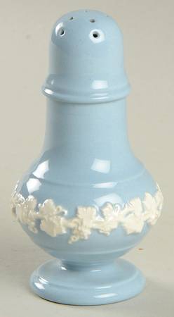 Cream Color on Lavender (Plain) Pepper Shaker (11 Holes)