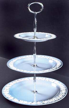 Cream Color on Lavender (Plain) 13 7/8"-14 1/4" 3-Tiered Serving Tray(DP,SP,BB) HC