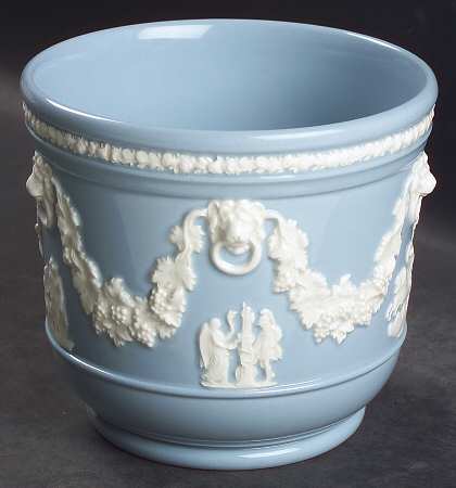 Cream Color on Lavender (Plain) Cachepot