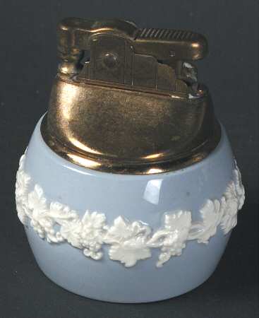 Cream Color on Lavender (Plain) Cigarette Lighter