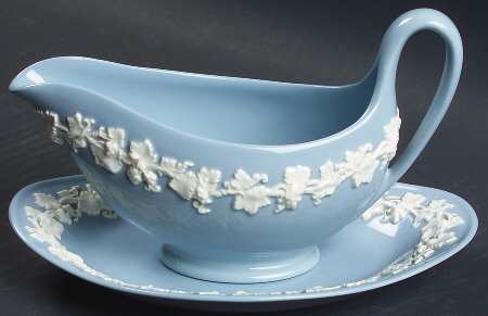 Cream Color on Lavender (Plain) Gravy Boat & Underplate/Relish