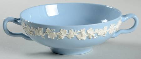 Cream Color on Lavender (Plain) Flat Cream Soup Bowl