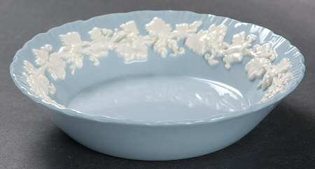 Cream Color on Lavender (Shell Edge) Fruit/Dessert (Sauce) Bowl