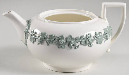 Celadon On Cream Color (Plain Edge) Teapot No Lid