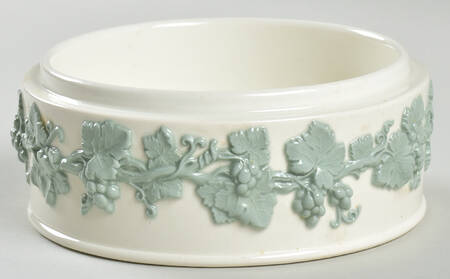 Celadon On Cream Color (Plain Edge) Candy Box No Lid