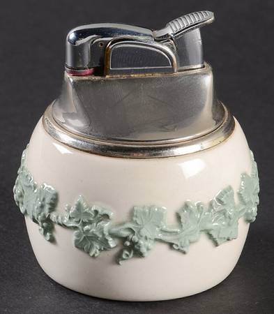 Celadon On Cream Color (Plain Edge) Cigarette Lighter