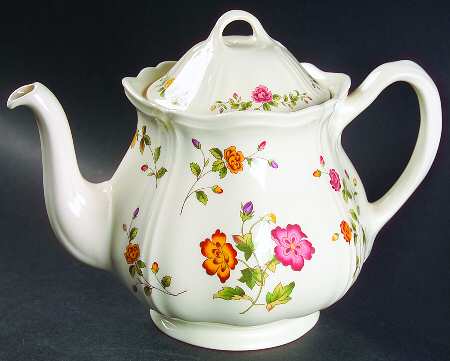 Charlecote Teapot & Lid