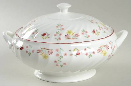Charlotte (Red Trim, Older) Round Covered Vegetable