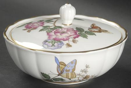 Charnwood (Bone) Murray Dish with Lid
