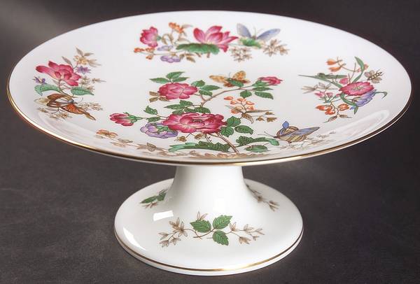 Charnwood (Bone) 9" Pedestal Cake Stand