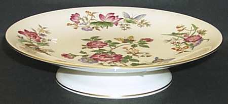 Charnwood (Bone) 9" Diameter Pedestal Cake Stand