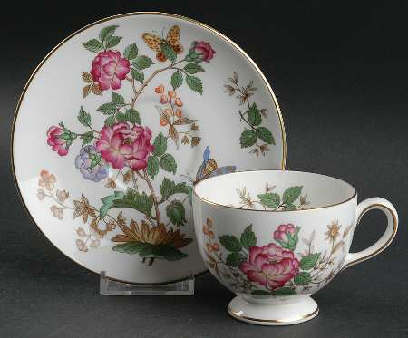 Charnwood (Bone) Leigh Shape Footed Cup & Saucer Set