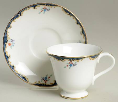 Chartley (Verge) Victoria Shape Footed Cup & Saucer Set