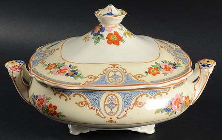 Chateau Round Covered Vegetable