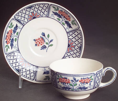 Cheadle Footed Cup & Saucer Set