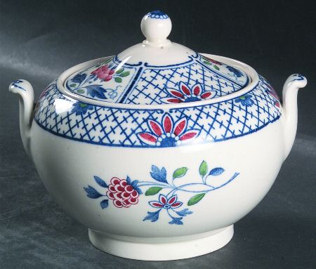 Cheadle Sugar Bowl & Lid