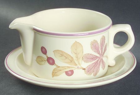 Chestnut Gravy Boat & Underplate