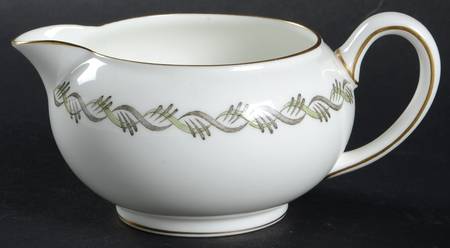Chiltern 146 Shape Creamer