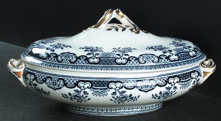 Chusan Blue (Smooth) Oval Covered Vegetable