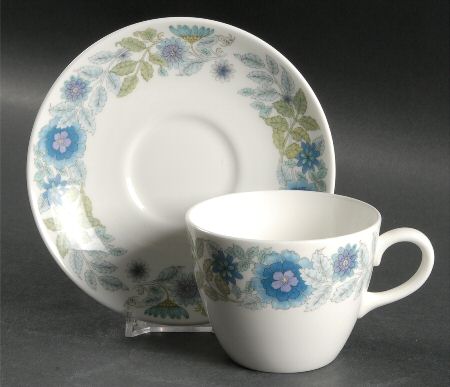 Clementine Flat Cup & Saucer Set