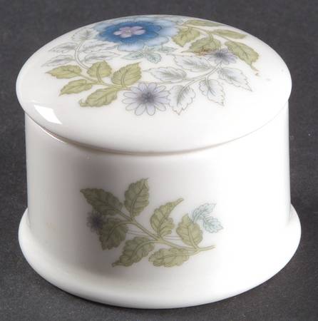 Clementine Pill Box