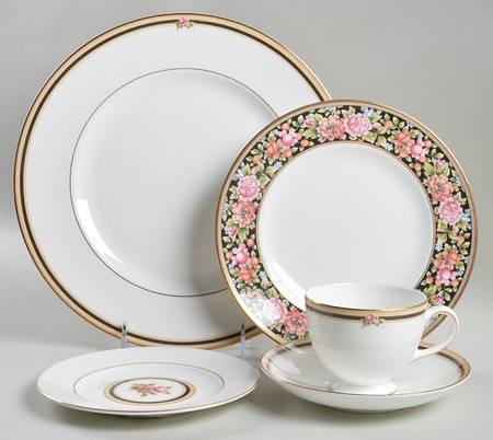 Clio 5 Piece Place Setting by Wedgwood