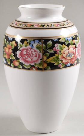 Clio Bouquet Vase by Wedgwood