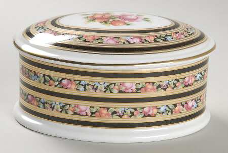 Clio Oval Box & Lid
