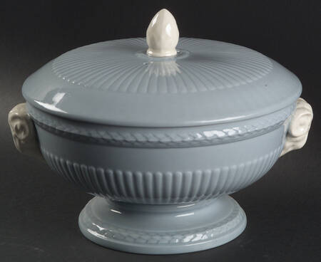 Clyde Blue Round Covered Vegetable