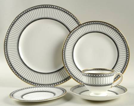 Colonnade Black 40 Piece Estate Set
